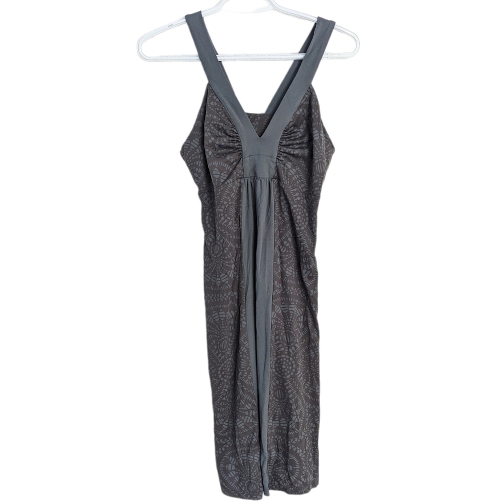 Patagonia Corinne Dress Grey Geometric Sleeveless Shirred v neck dress Small B4